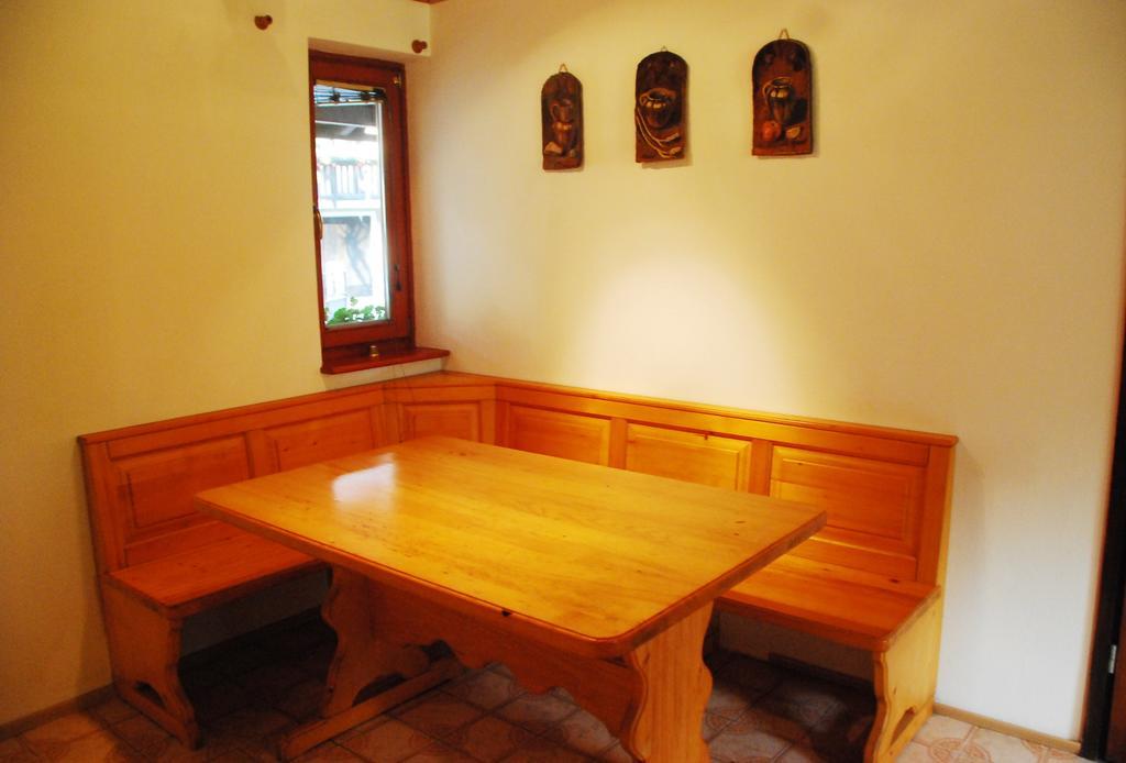 Budget Homestay Kobarid Rum bild