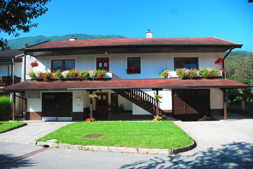 Budget Homestay Kobarid Exteriör bild
