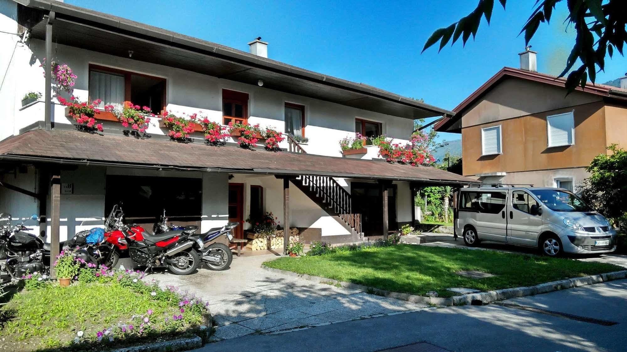Budget Homestay Kobarid Exteriör bild